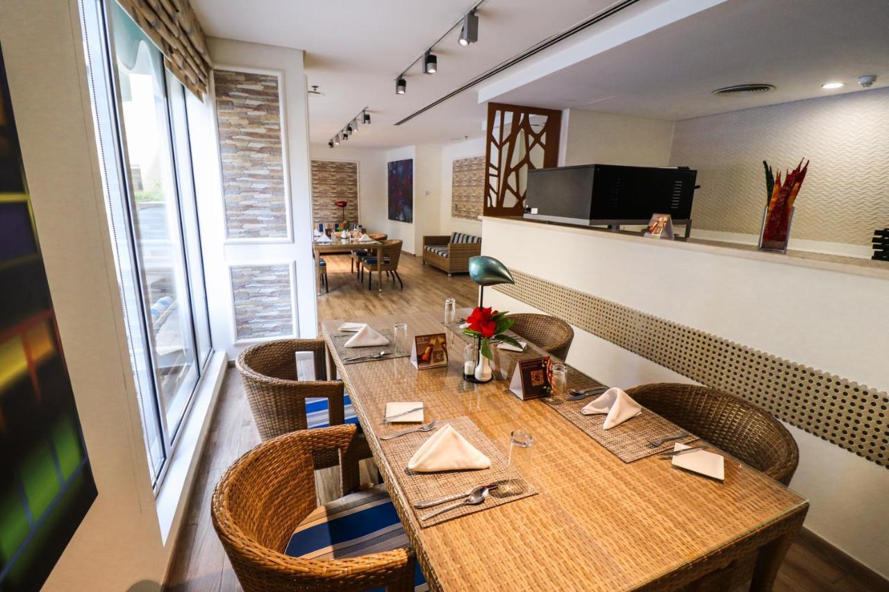 Gulf Suites Hotel Amwaj Манама Экстерьер фото